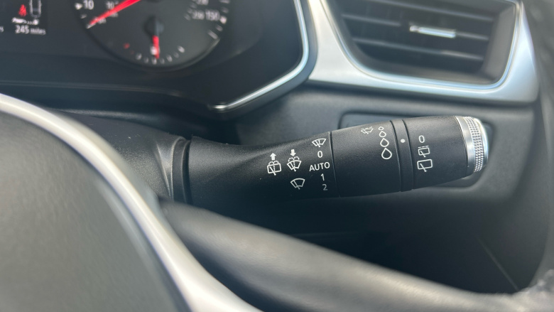 Renault Captur 1.5 dCi 115 Iconic 5dr Diesel Hatchback